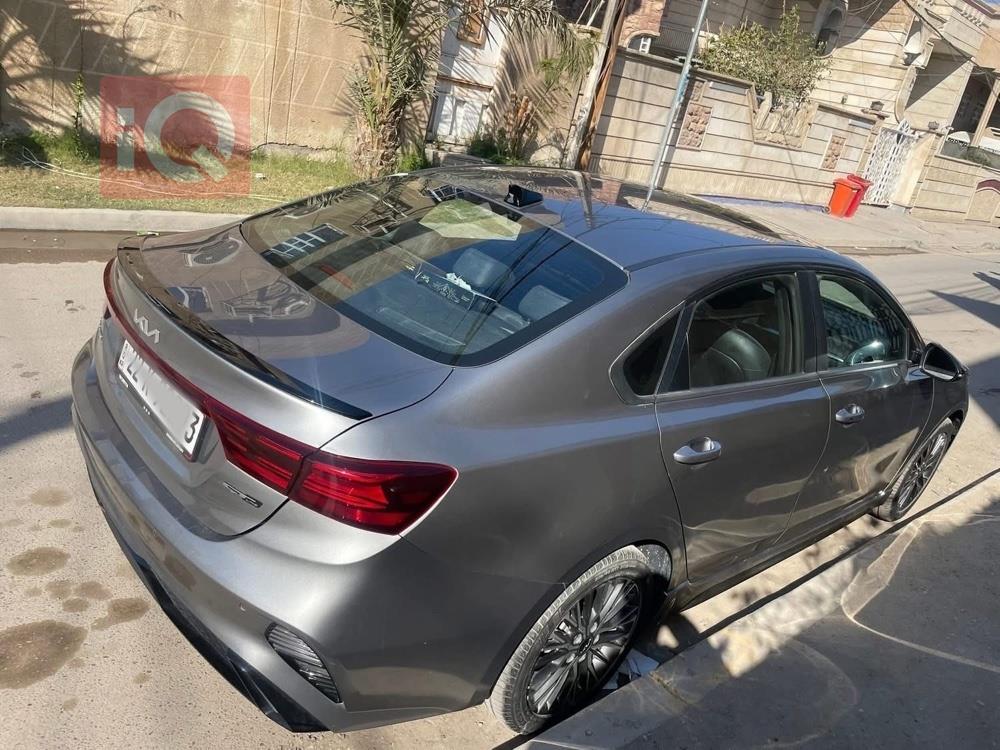 كيا سيراتو
